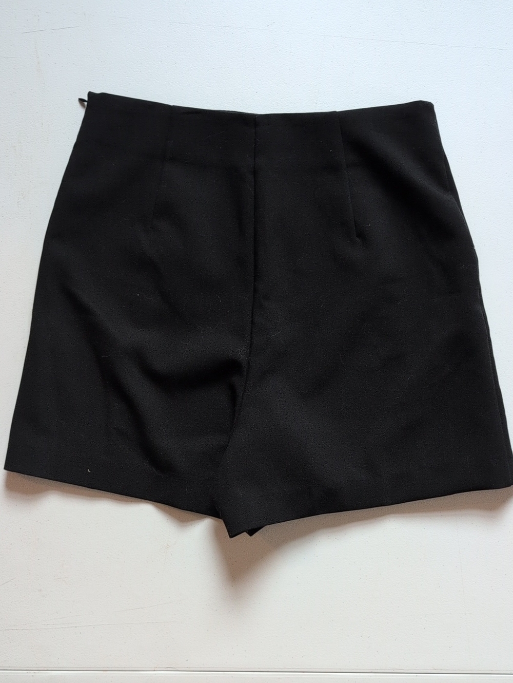 Tailored High Waisted Shorts - Picture 3 of 5